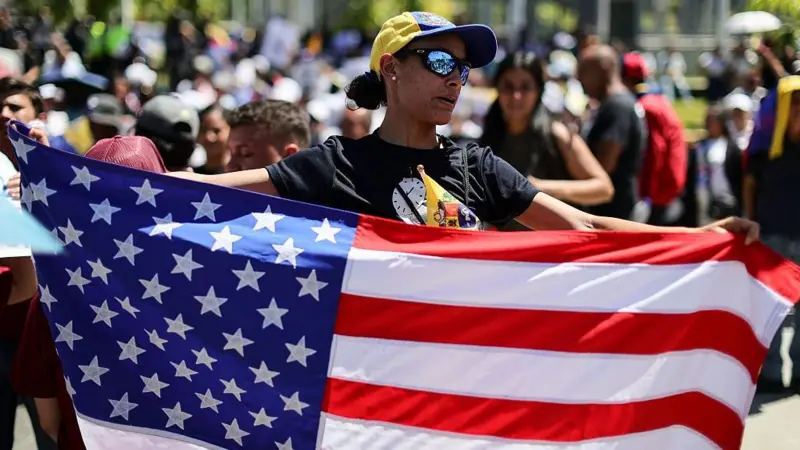 “Venezuela no ha pasado de ser soberano a no serlo. Lo que ha cambiado es la superpotencia con la que se ha aliado”